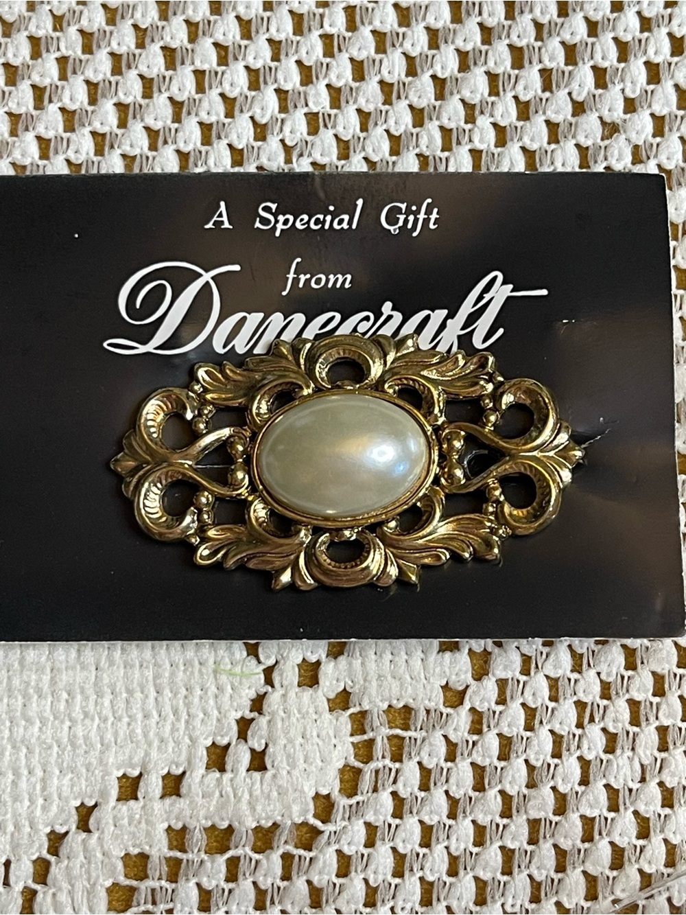 Vintage Danecraft faux pearl brooch